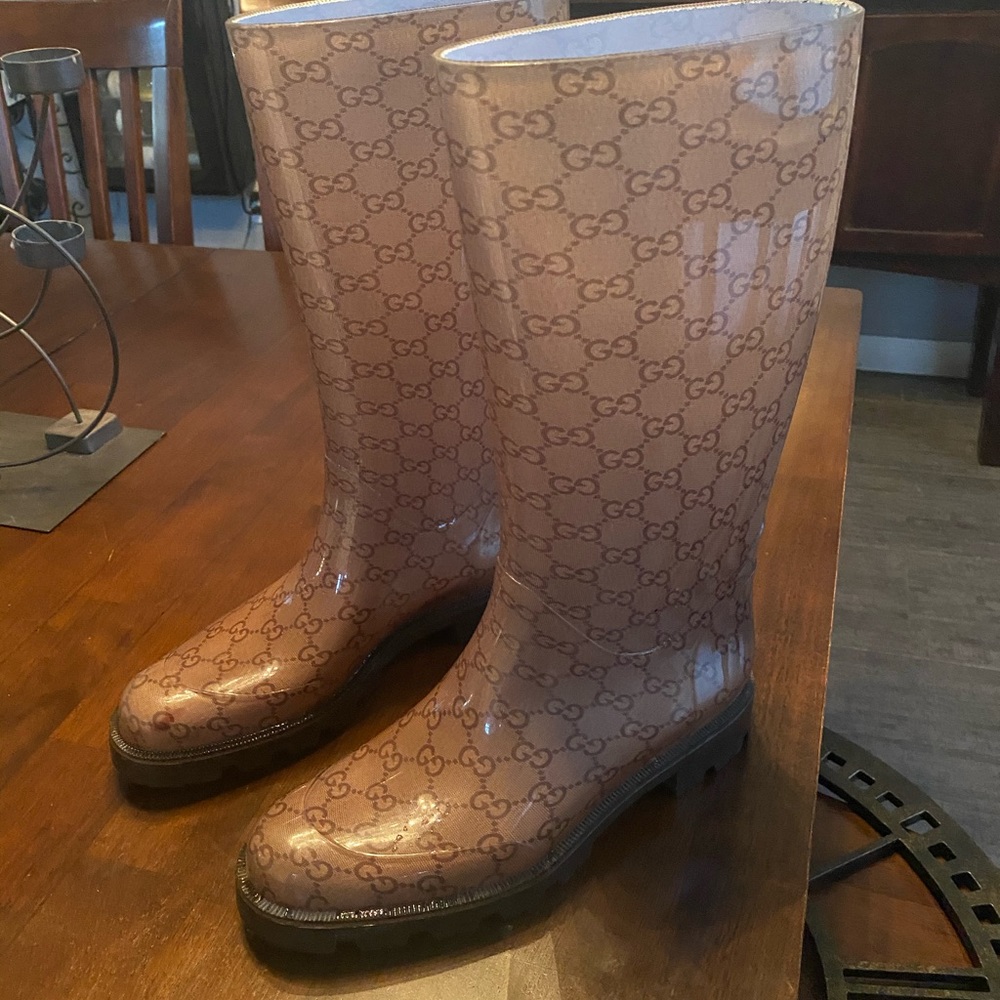 Gucci Rainboots - Picture 2 of 12